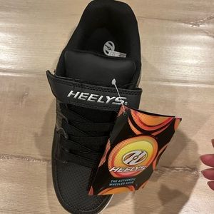 Light- up Heelys - in Black